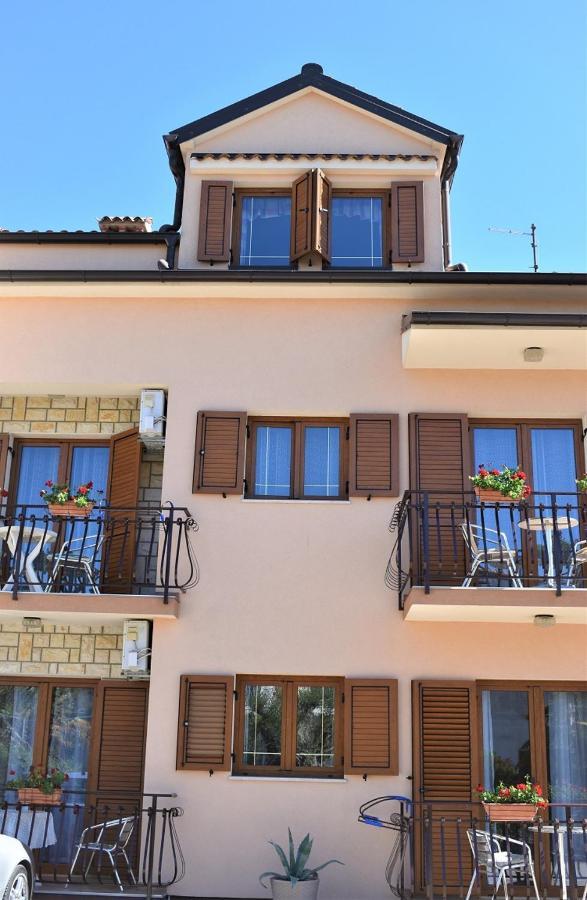 Apartments & Rooms Ivana Rovinj Exterior photo